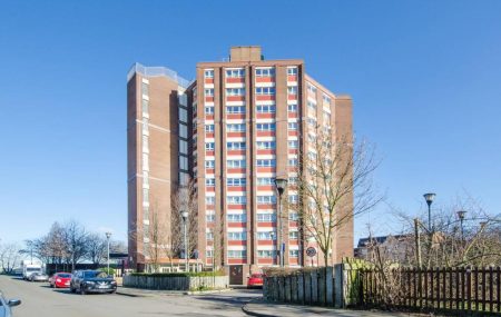 Byron Way, Northolt