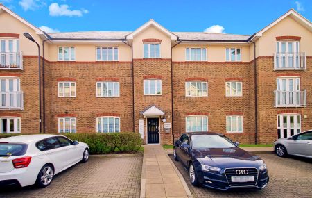 Periwood Crescent, Greenford