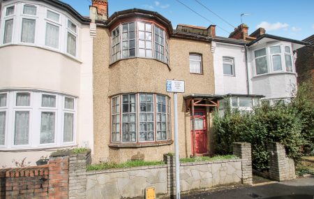 Fernbank Avenue, Wembley