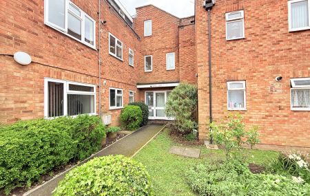 Glebe Avenue, Ruislip