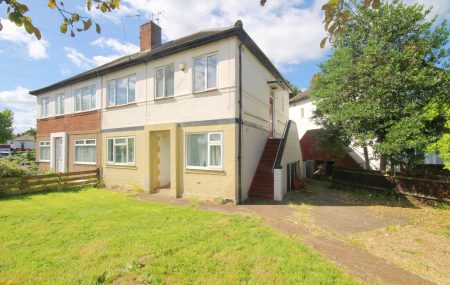 Crossmead Avenue, Greenford