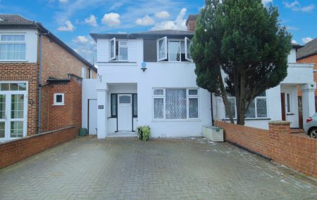 Conway Crescent, Greenford