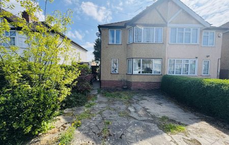 Clauson Avenue, Northolt