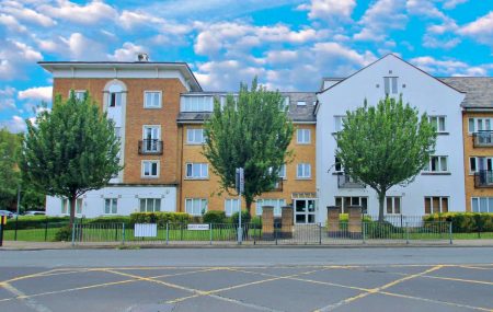 Forty Avenue, Wembley