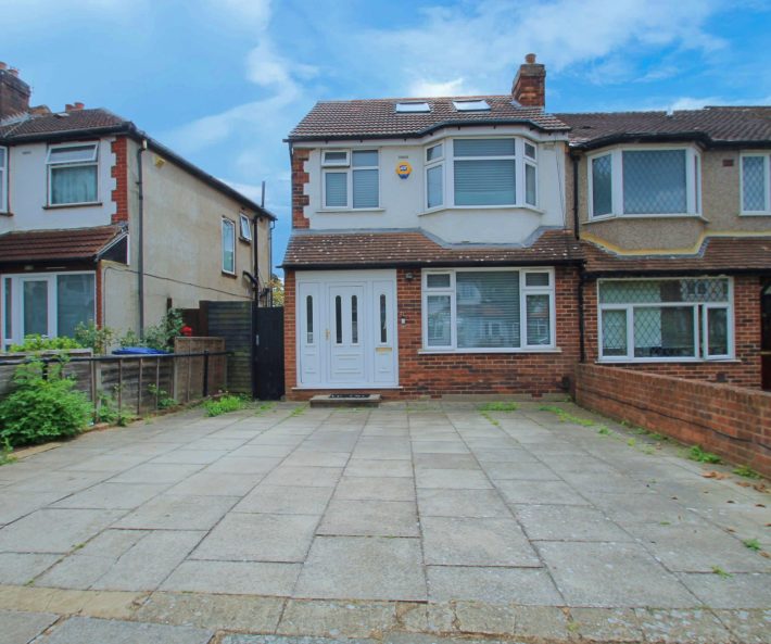 Conway Crescent, Greenford