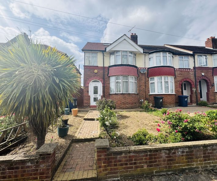 The Fairway, Northolt